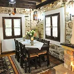 To Archontiko Guesthouse Villa Stavroupoli
