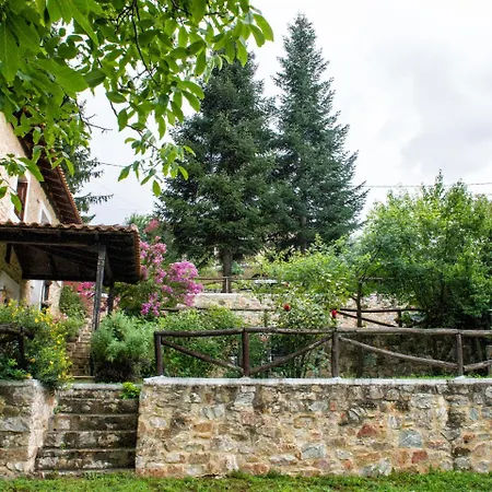 To Archontiko Къща за гости 4*