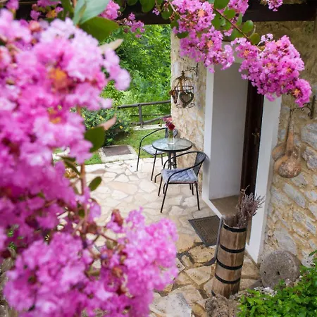 To Archontiko 4* Stawrupoli