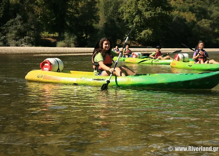 To Archontiko Къща за гости 4*