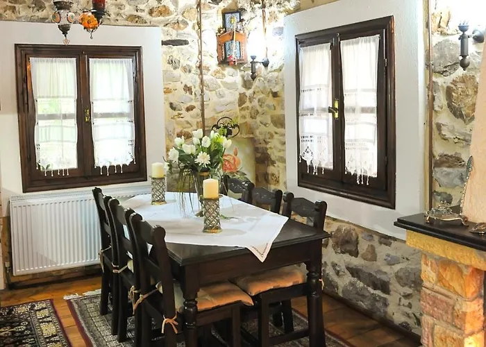 To Archontiko Guesthouse Villa Stavroupoli