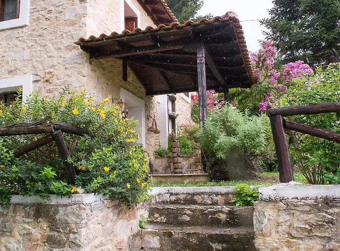 Guest house To Archontiko Guesthouse Villa Stavroupoli